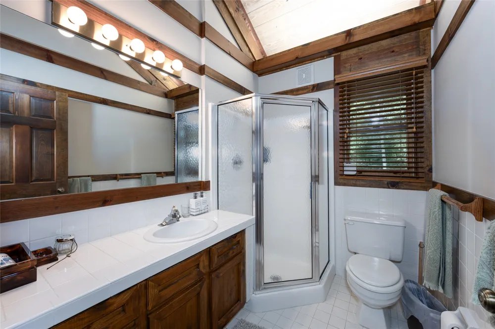 163 View Road Glenville, NC 28736