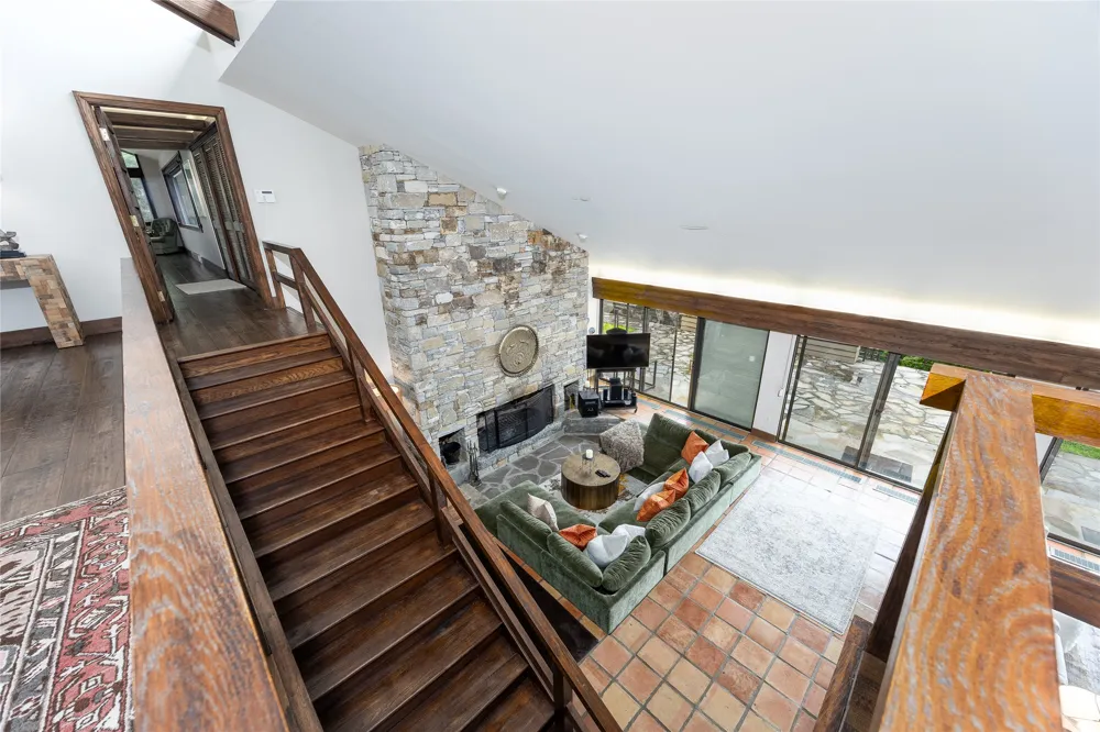 163 View Road Glenville, NC 28736