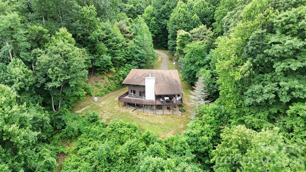300 Buck Drive Hot Springs, NC 28743