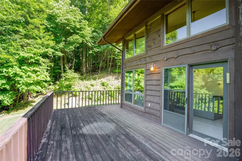 300 Buck Drive Hot Springs, NC 28743