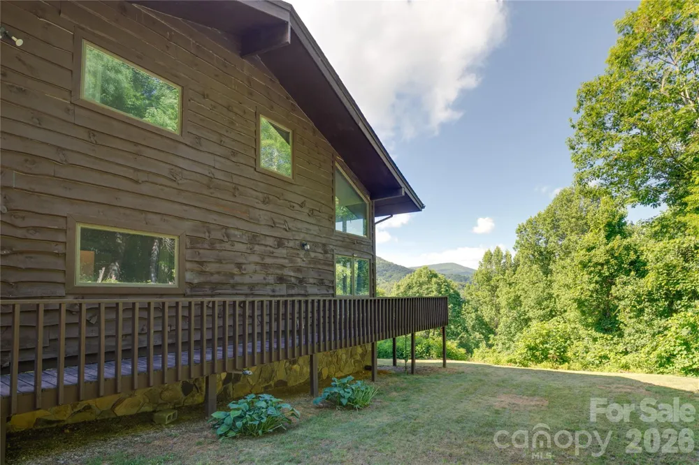 300 Buck Drive Hot Springs, NC 28743