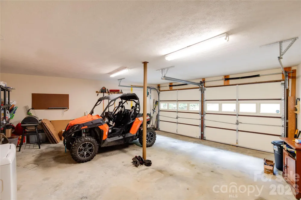 300 Buck Drive Hot Springs, NC 28743