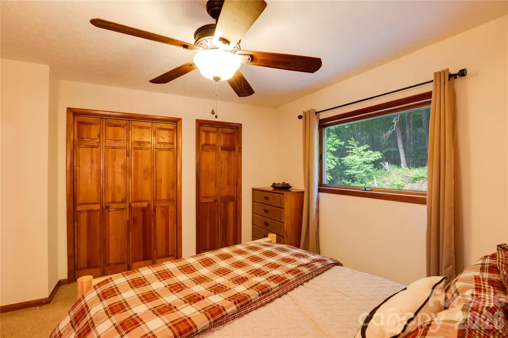 300 Buck Drive Hot Springs, NC 28743