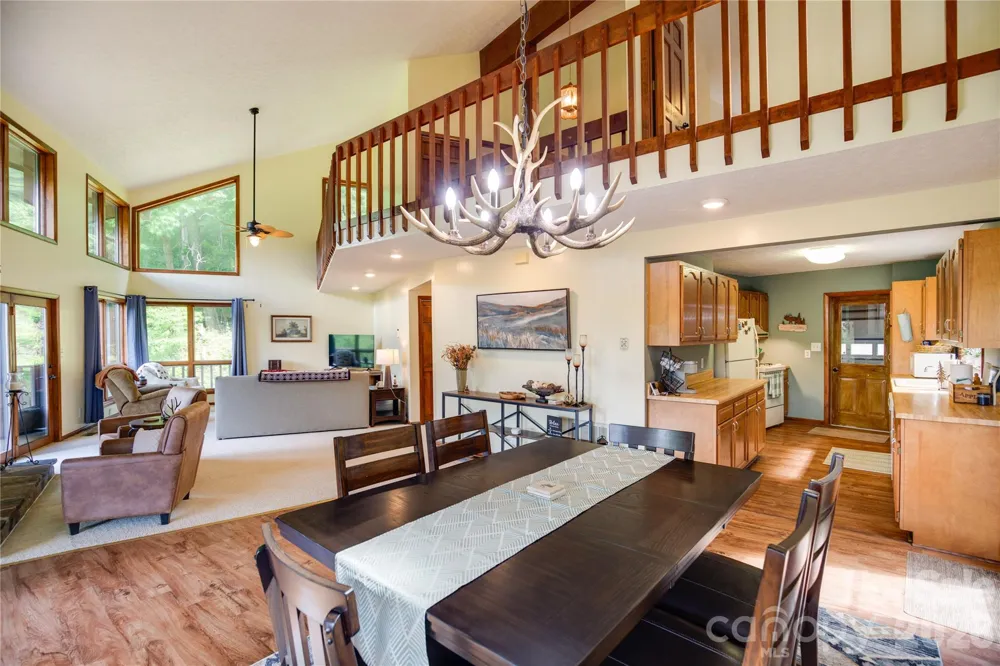 300 Buck Drive Hot Springs, NC 28743