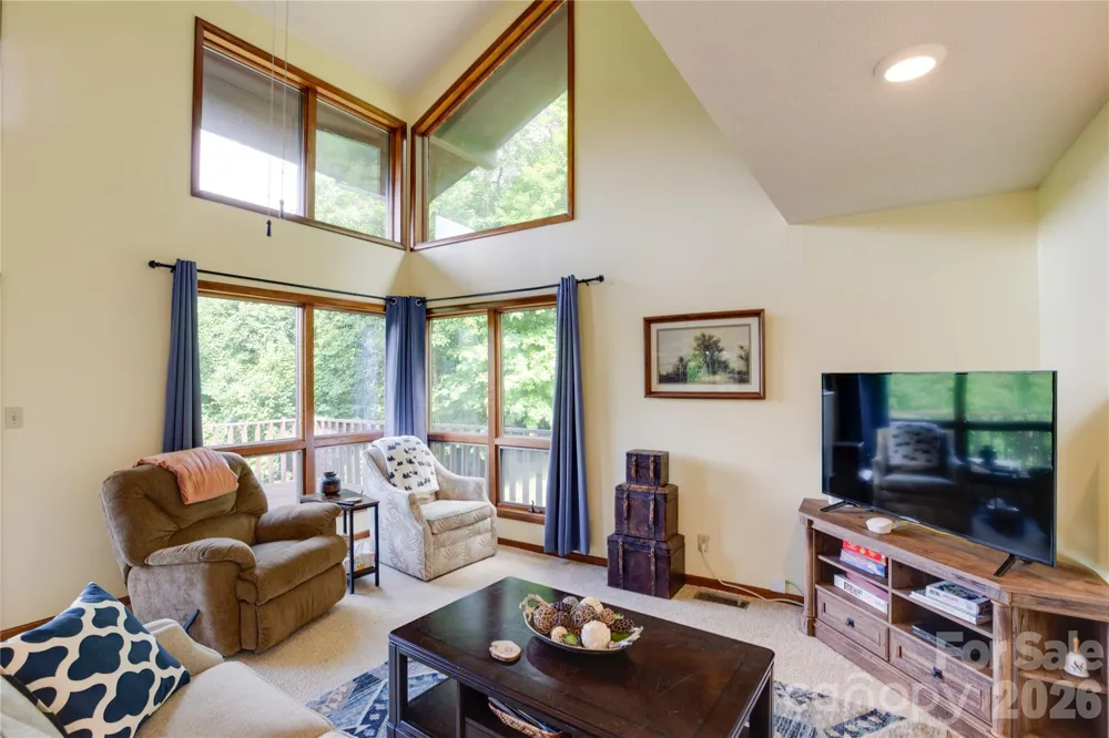 300 Buck Drive Hot Springs, NC 28743