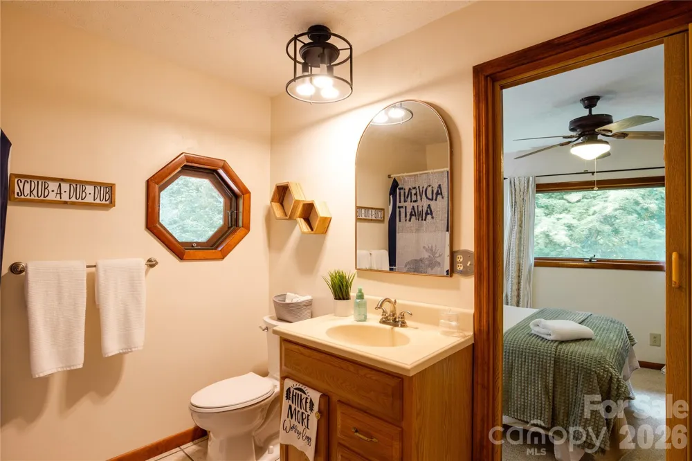 300 Buck Drive Hot Springs, NC 28743