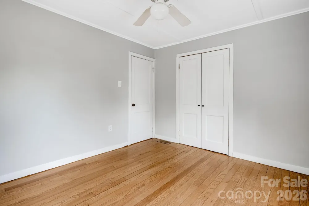 839 Kanuga Road Hendersonville, NC 28739