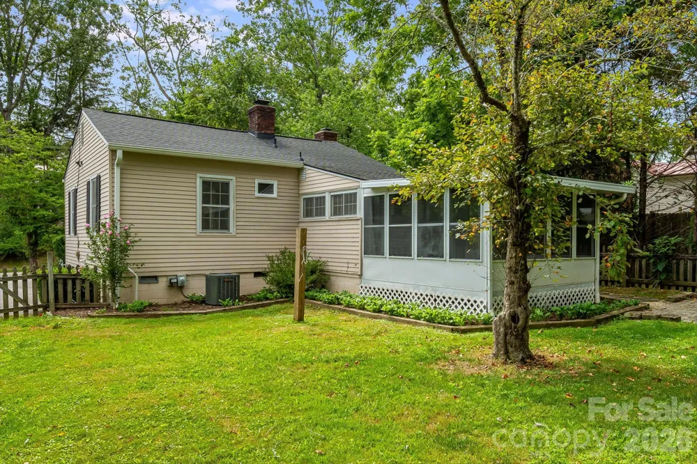 839 Kanuga Road Hendersonville, NC 28739