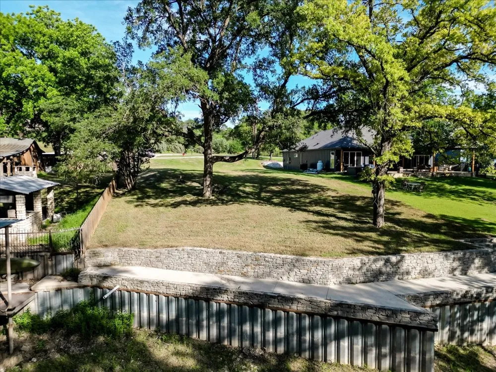 1115 E Lake Drive Weatherford, TX 76087
