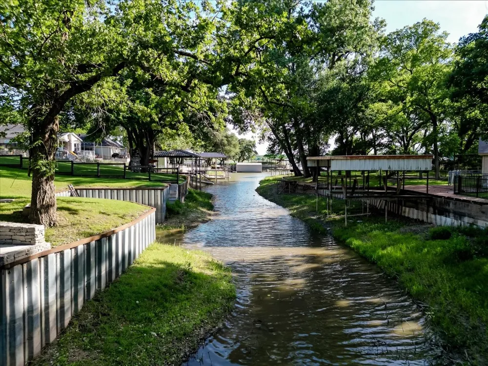 1115 E Lake Drive Weatherford, TX 76087
