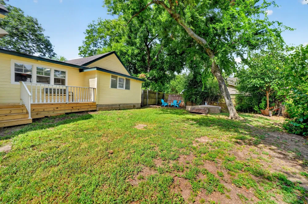 205 Wykagyl Street Kaufman, TX 75142