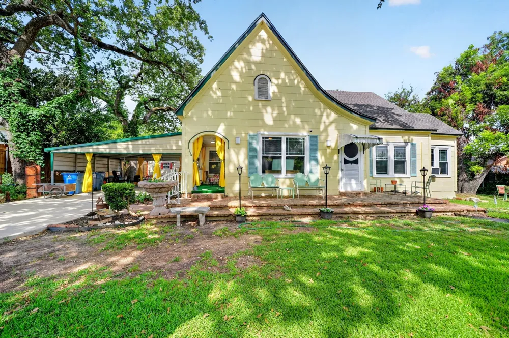 205 Wykagyl Street Kaufman, TX 75142