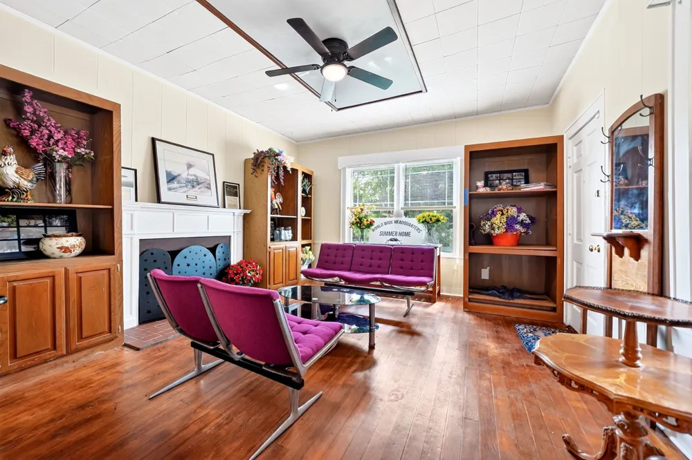 205 Wykagyl Street Kaufman, TX 75142