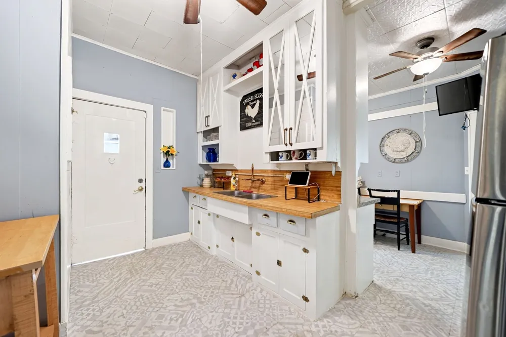 205 Wykagyl Street Kaufman, TX 75142