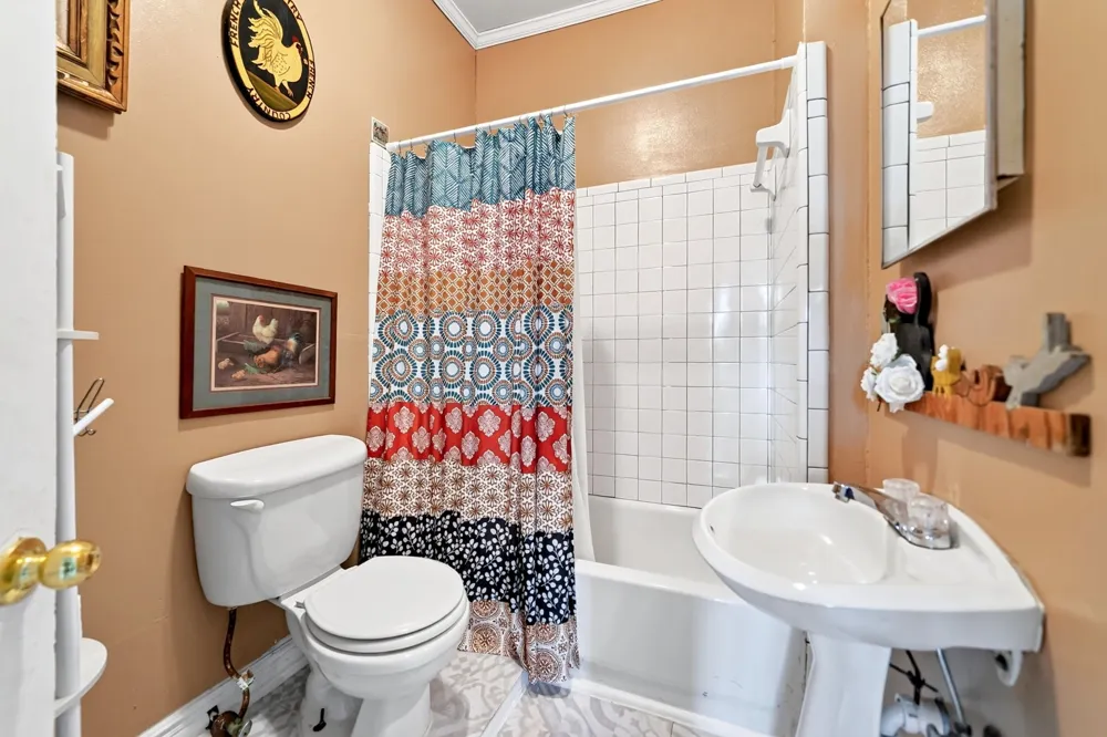 205 Wykagyl Street Kaufman, TX 75142