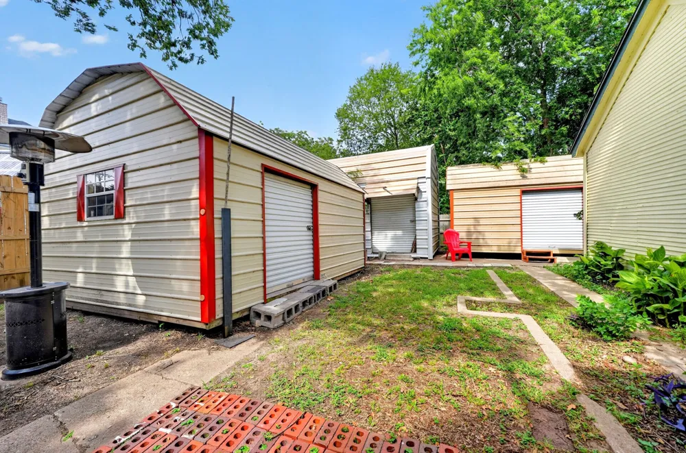 205 Wykagyl Street Kaufman, TX 75142