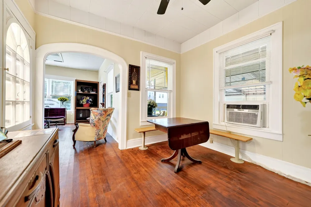 205 Wykagyl Street Kaufman, TX 75142