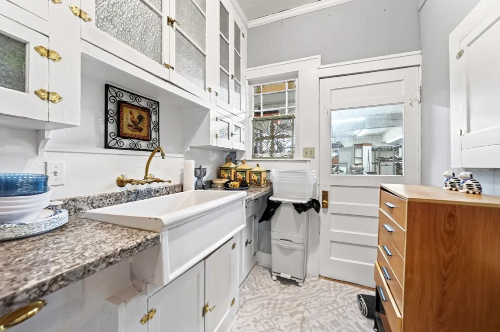 205 Wykagyl Street Kaufman, TX 75142