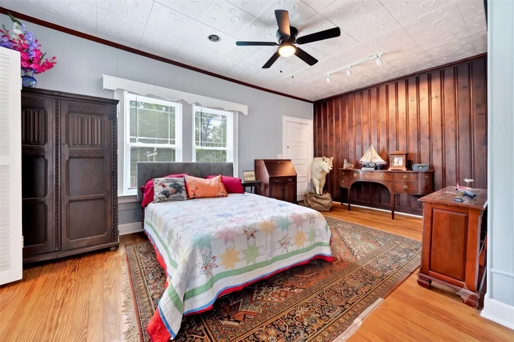 205 Wykagyl Street Kaufman, TX 75142