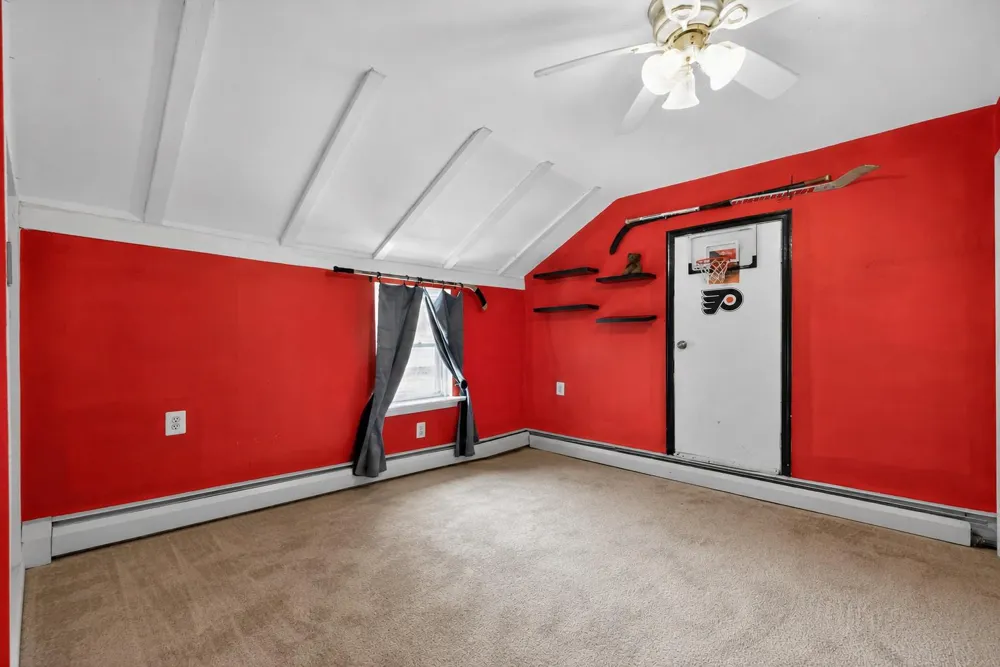 599 BISHOP AVENUE Springfield, PA 19064