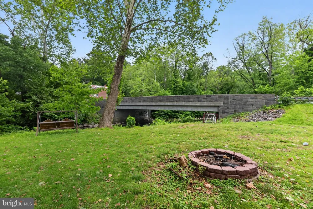 599 BISHOP AVENUE Springfield, PA 19064