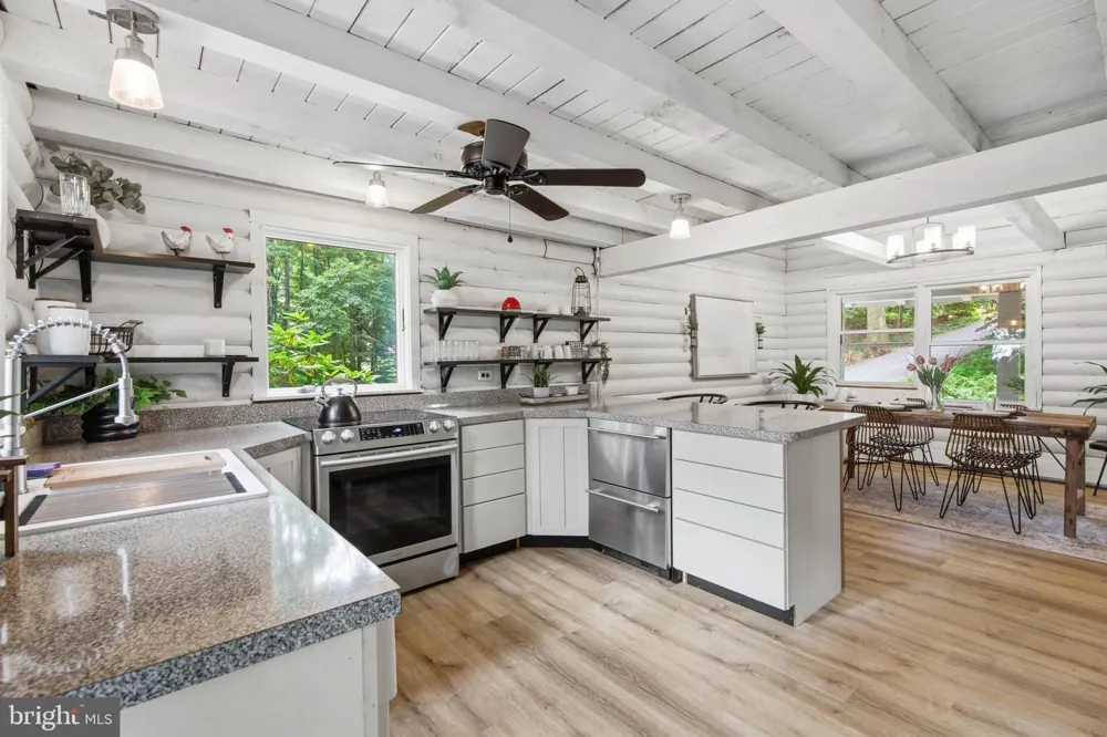 9 ROCKLAND WAY Glenmoore, PA 19343