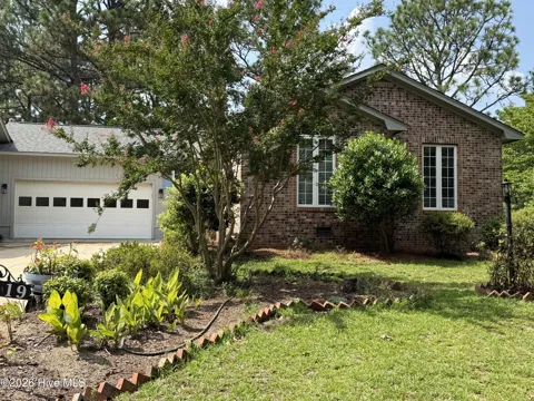 119 Sandham Court #12