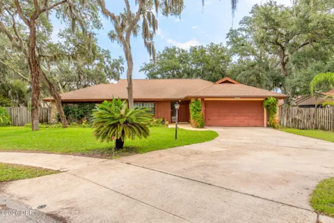 6116 Palmas Drive