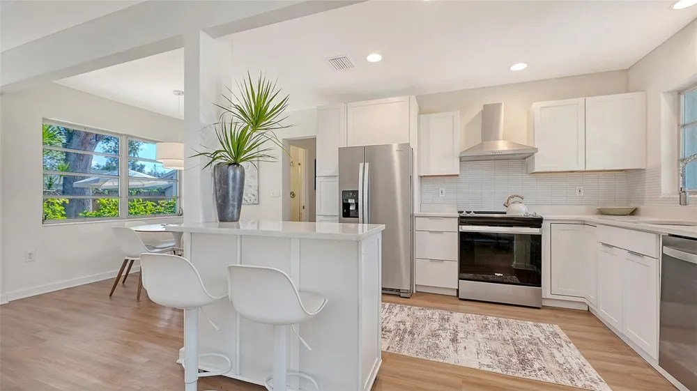 2719 TEMPLE STREET Sarasota, FL 34239