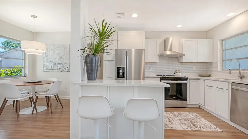 2719 TEMPLE STREET Sarasota, FL 34239