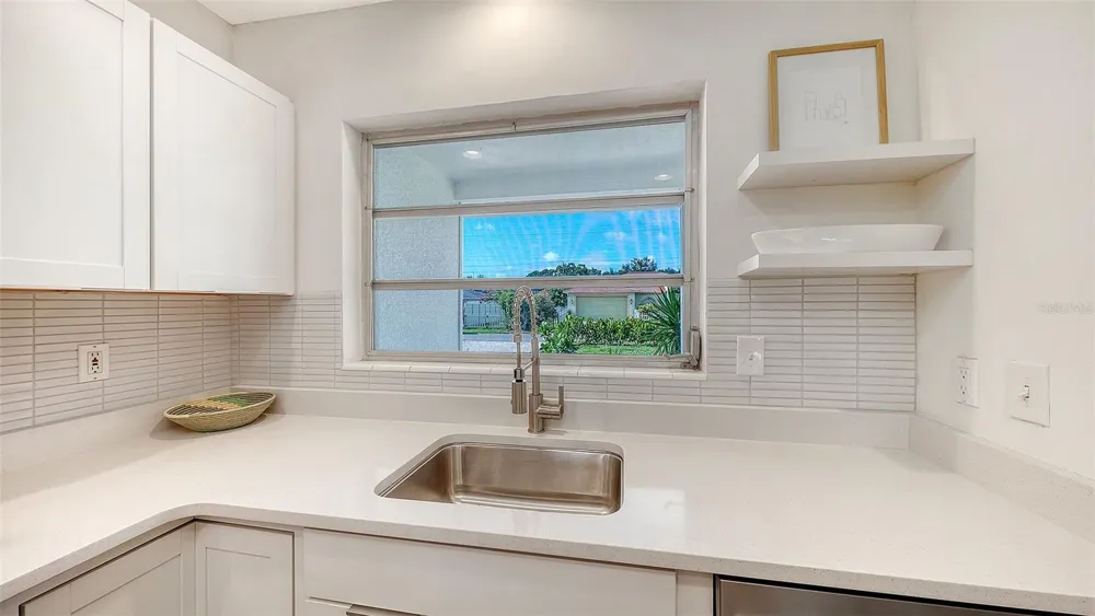 2719 TEMPLE STREET Sarasota, FL 34239