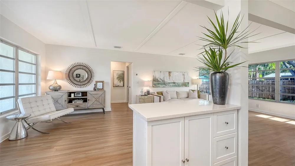 2719 TEMPLE STREET Sarasota, FL 34239