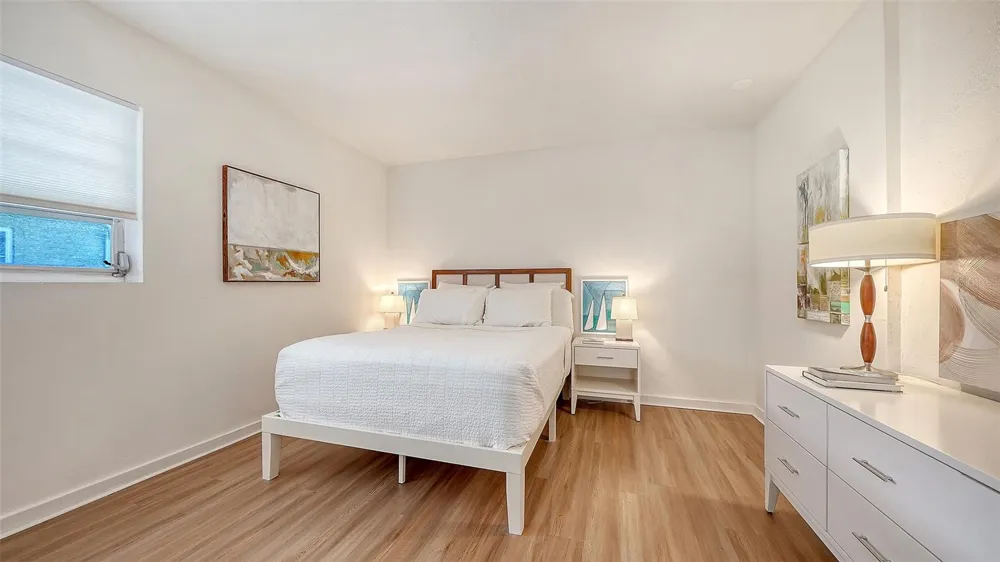 2719 TEMPLE STREET Sarasota, FL 34239