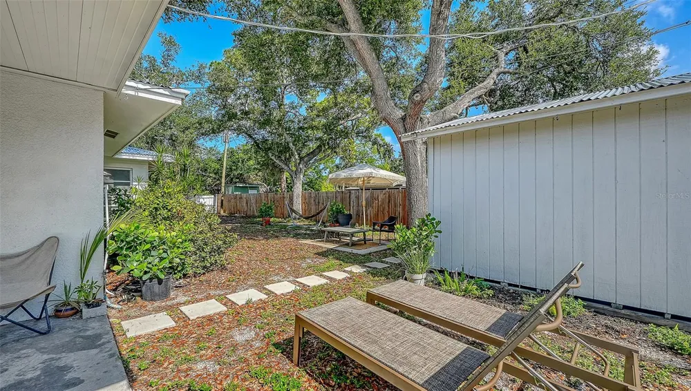 2719 TEMPLE STREET Sarasota, FL 34239