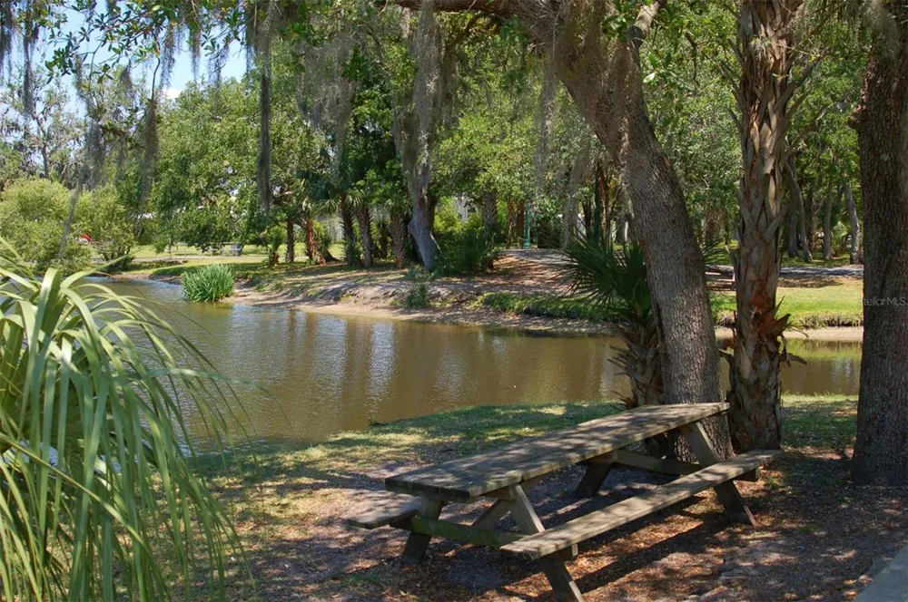 2719 TEMPLE STREET Sarasota, FL 34239