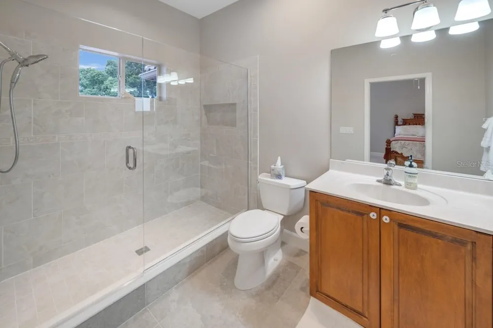 5918 BAHAMA SHORES DRIVE S St Petersburg, FL 33705