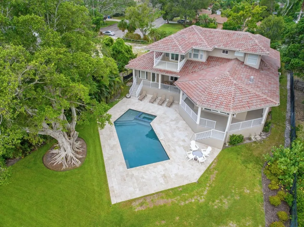 5918 BAHAMA SHORES DRIVE S St Petersburg, FL 33705