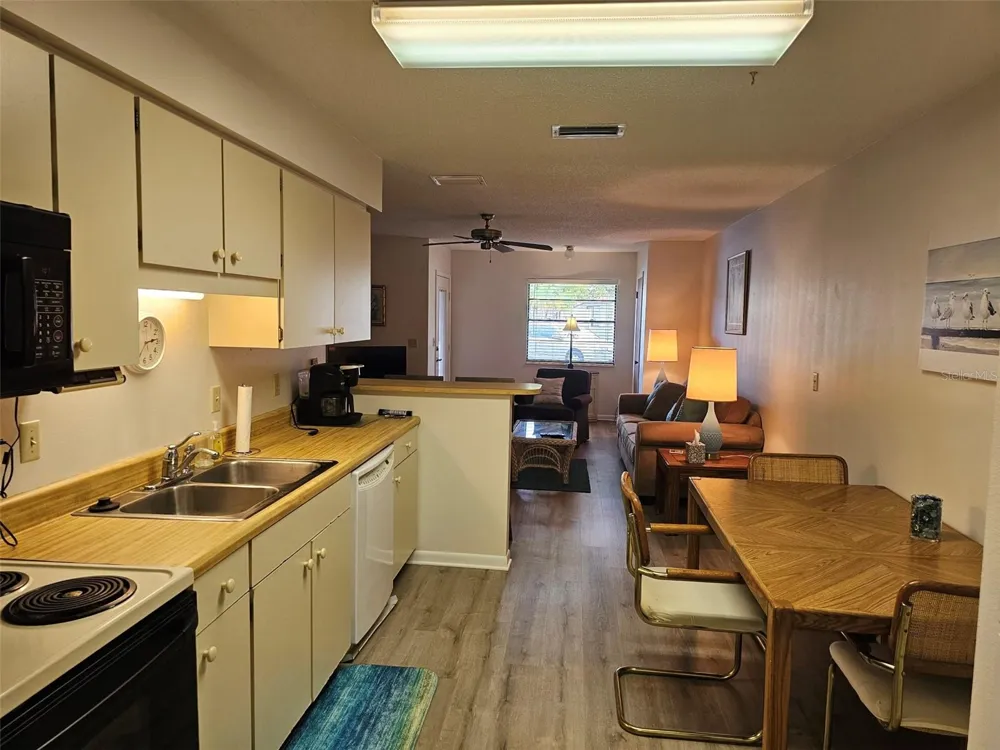4132 66TH STREET CIRCLE W Bradenton, FL 34209