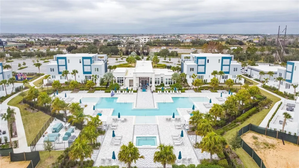 7740 SANDY RIDGE DRIVE #241 BLDG 44 Reunion, FL 34747