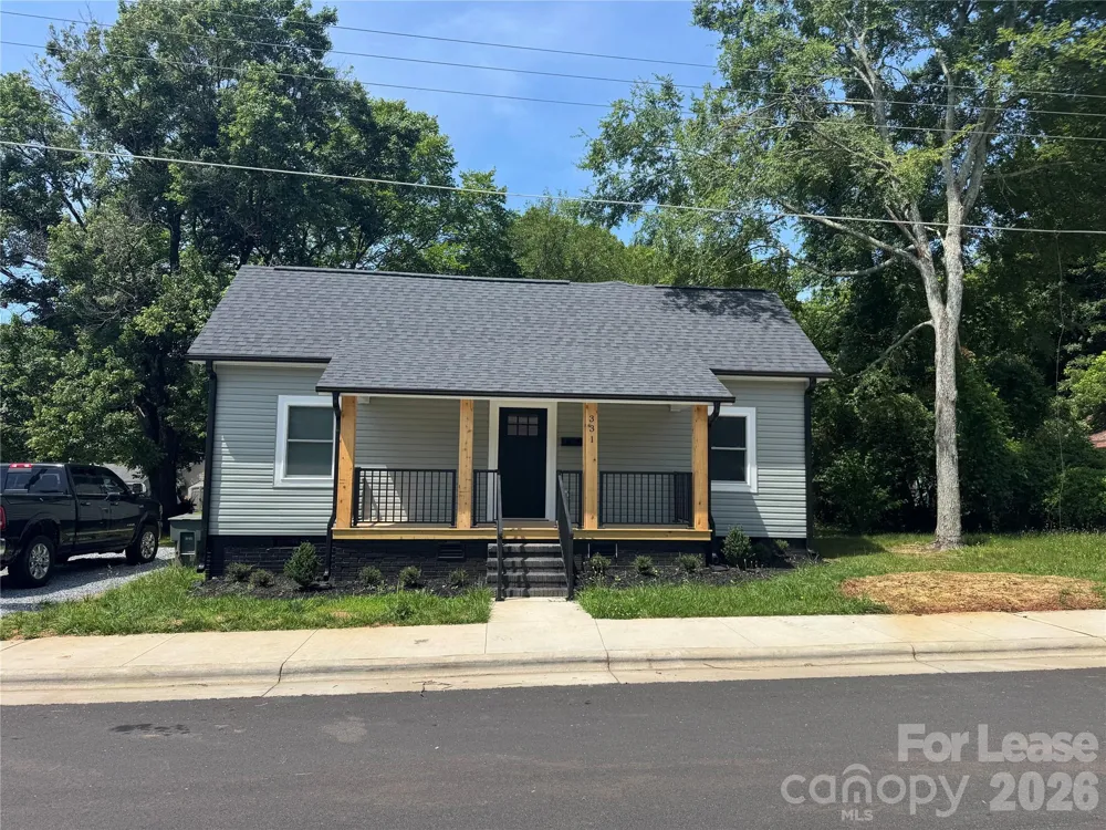 331 E Lowrance Avenue Mooresville, NC 28115