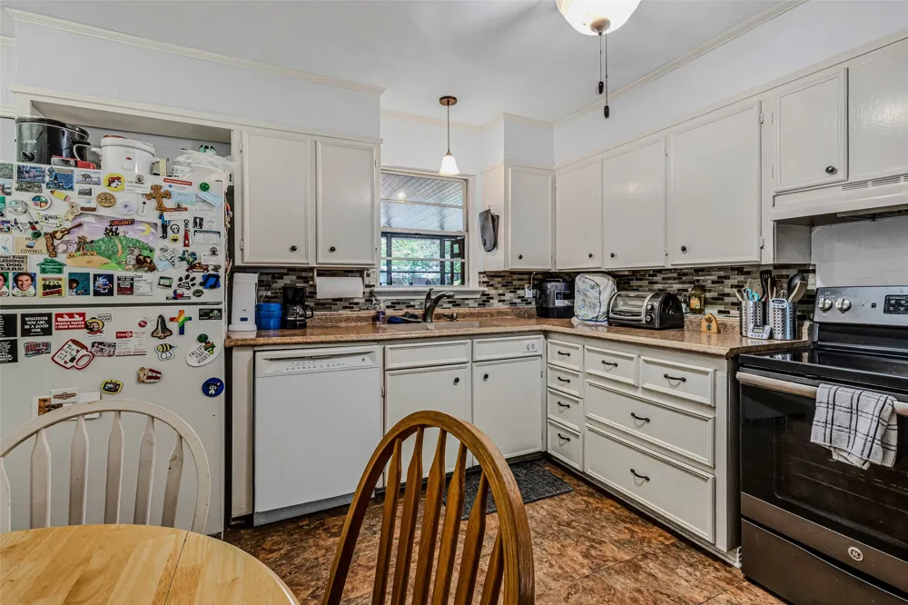 112 Oak Drive Terrell, TX 75160