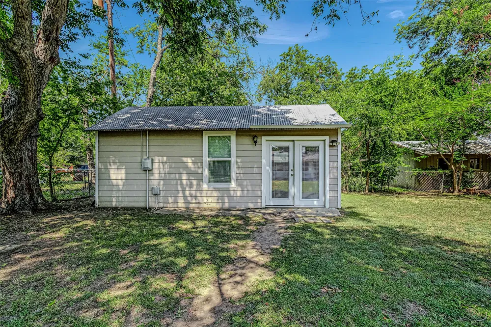 112 Oak Drive Terrell, TX 75160