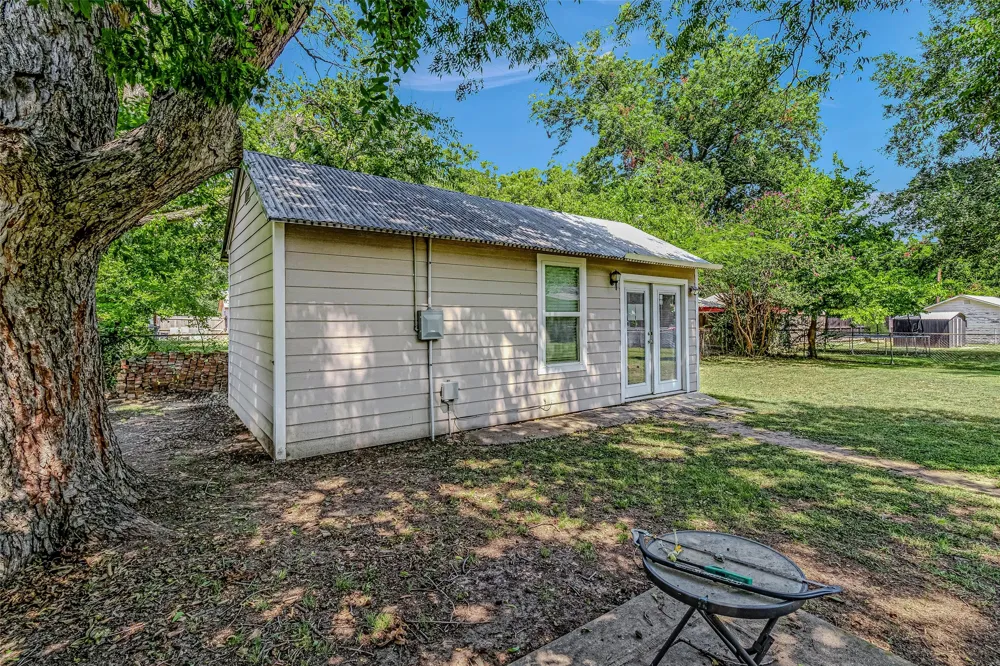 112 Oak Drive Terrell, TX 75160