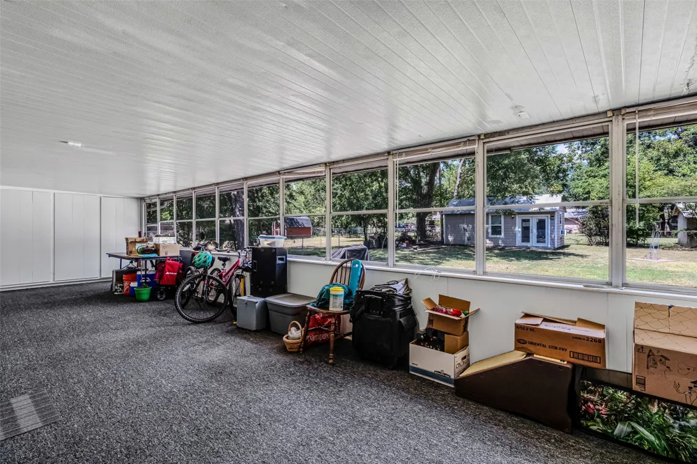 112 Oak Drive Terrell, TX 75160