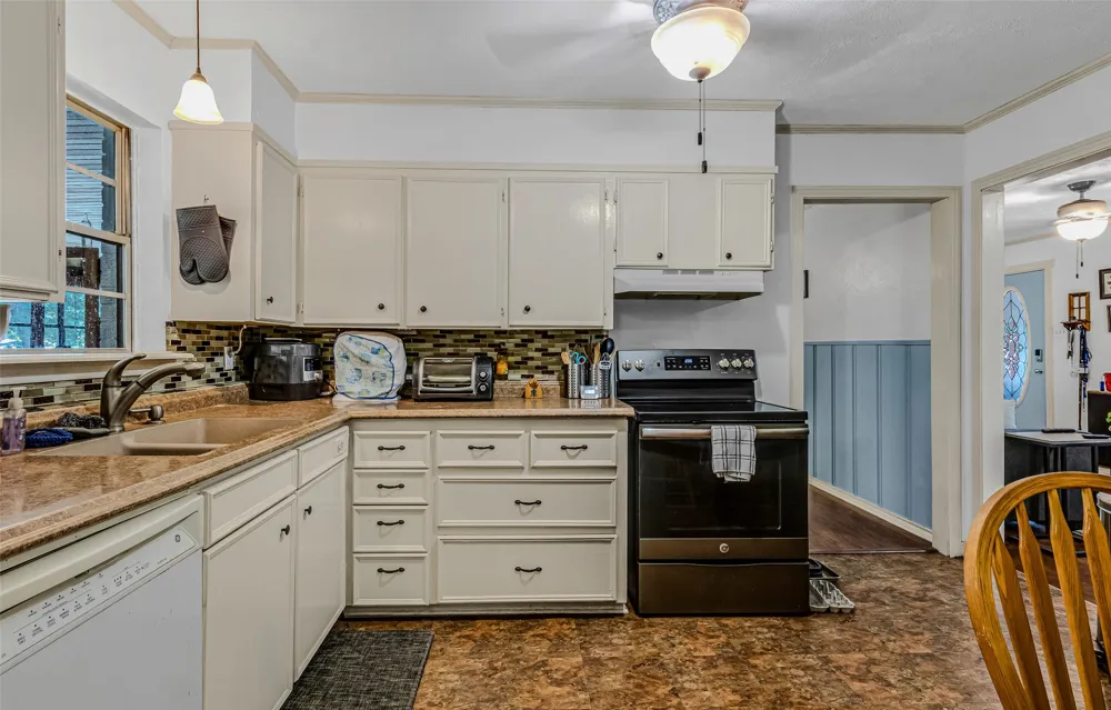 112 Oak Drive Terrell, TX 75160