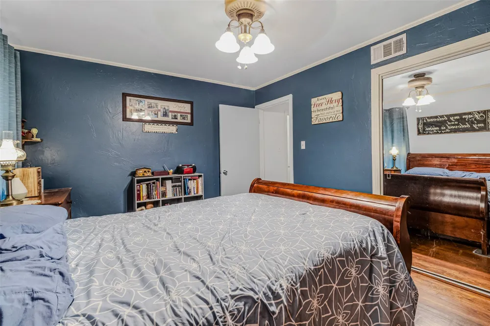 112 Oak Drive Terrell, TX 75160
