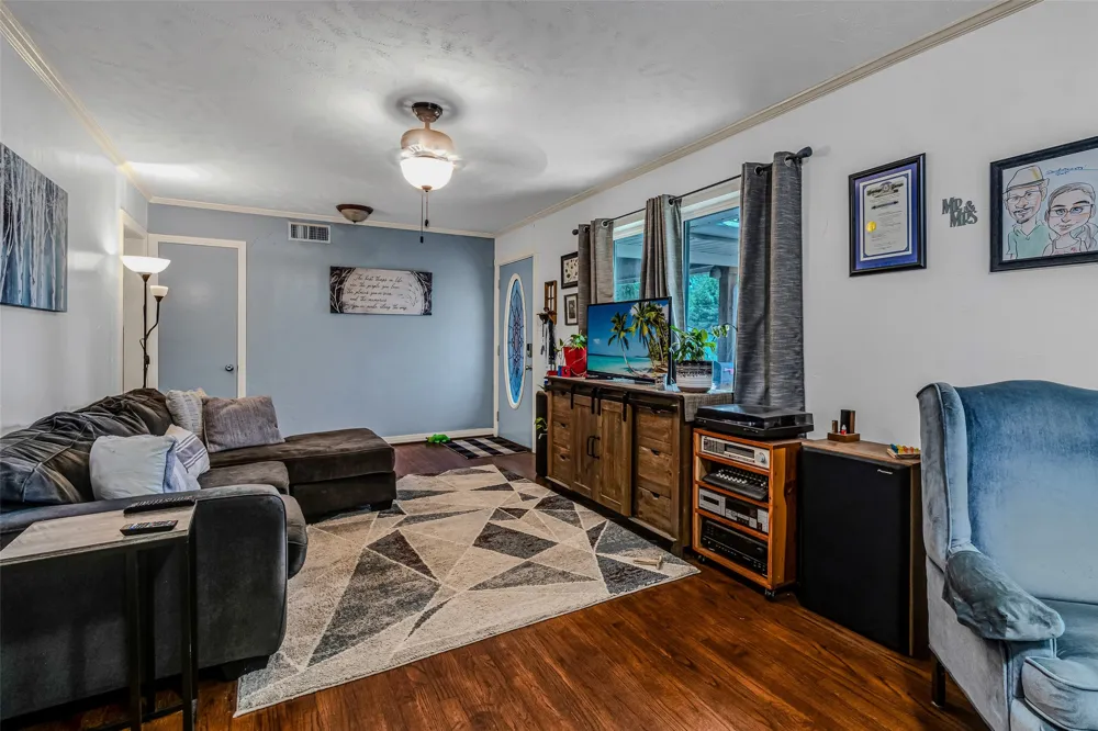 112 Oak Drive Terrell, TX 75160