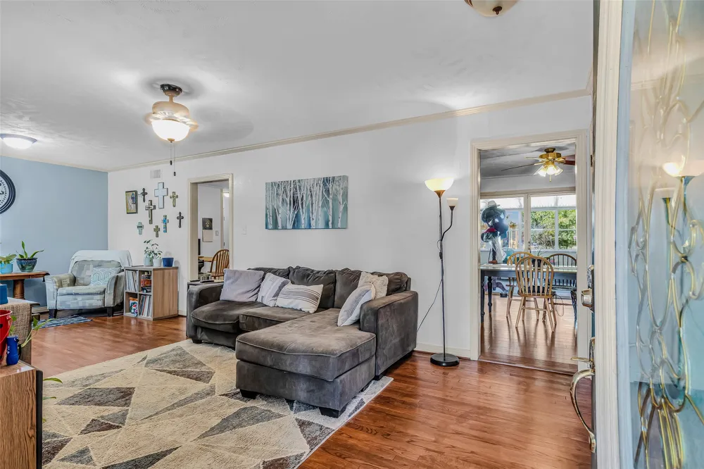 112 Oak Drive Terrell, TX 75160