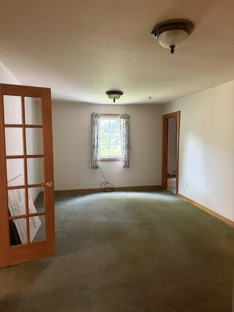 10532 Oak Street Irons, MI 49644