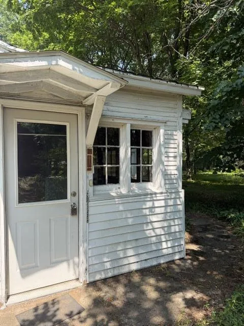 10532 Oak Street Irons, MI 49644
